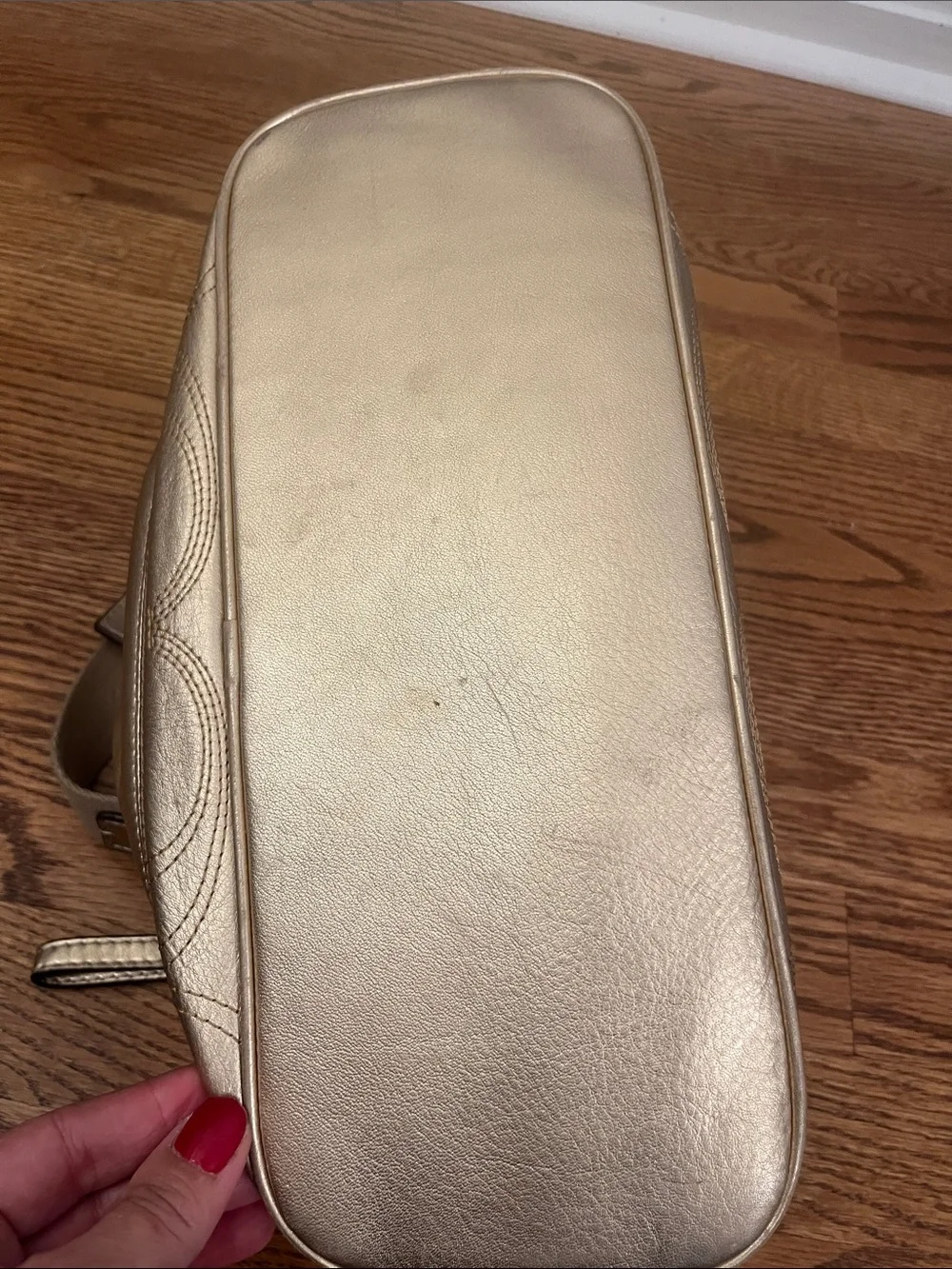 Coach F18882 Signature Stitch Gold Metallic Leather Hobo Shoulder Bag COA